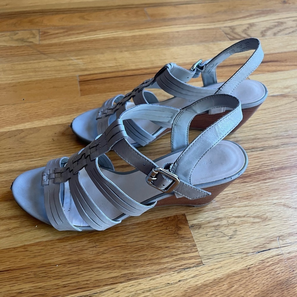 FRANCO SARTO Strappy Leather Wedge Sandals 7.5